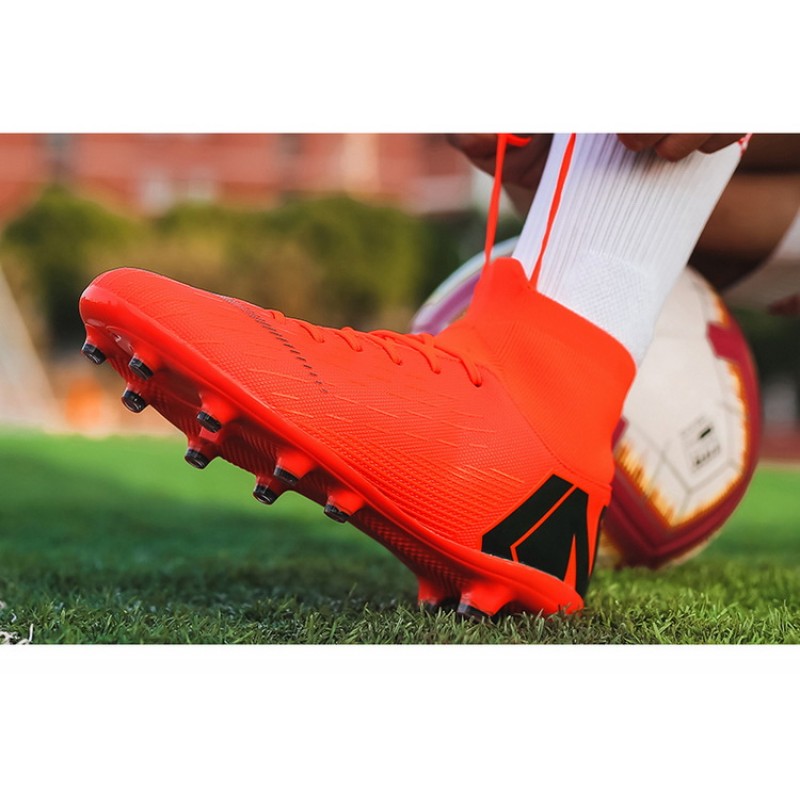 Football men's breathable professional sports high spike football shoes for adult matches, new soccer shoes for football